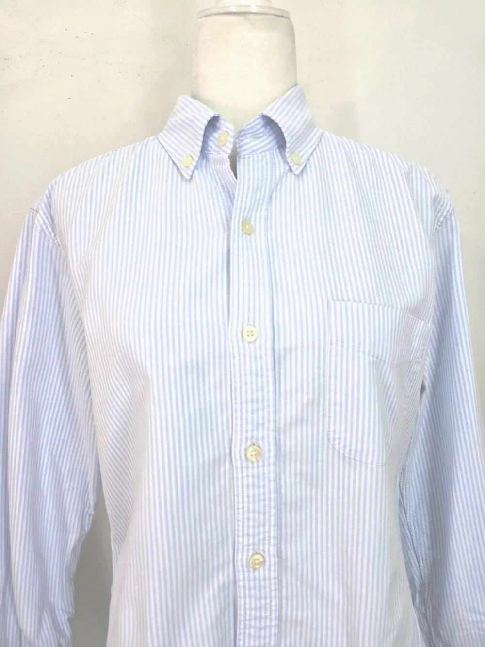 J. Crew Men’s Light Blue and White Oxford Slim Flex Button Down Shirt Men M